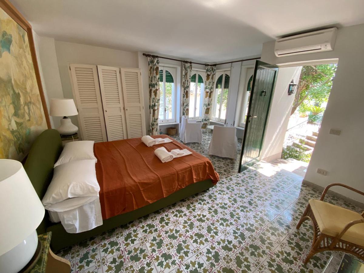 Charming Villa Capri Eksteriør billede